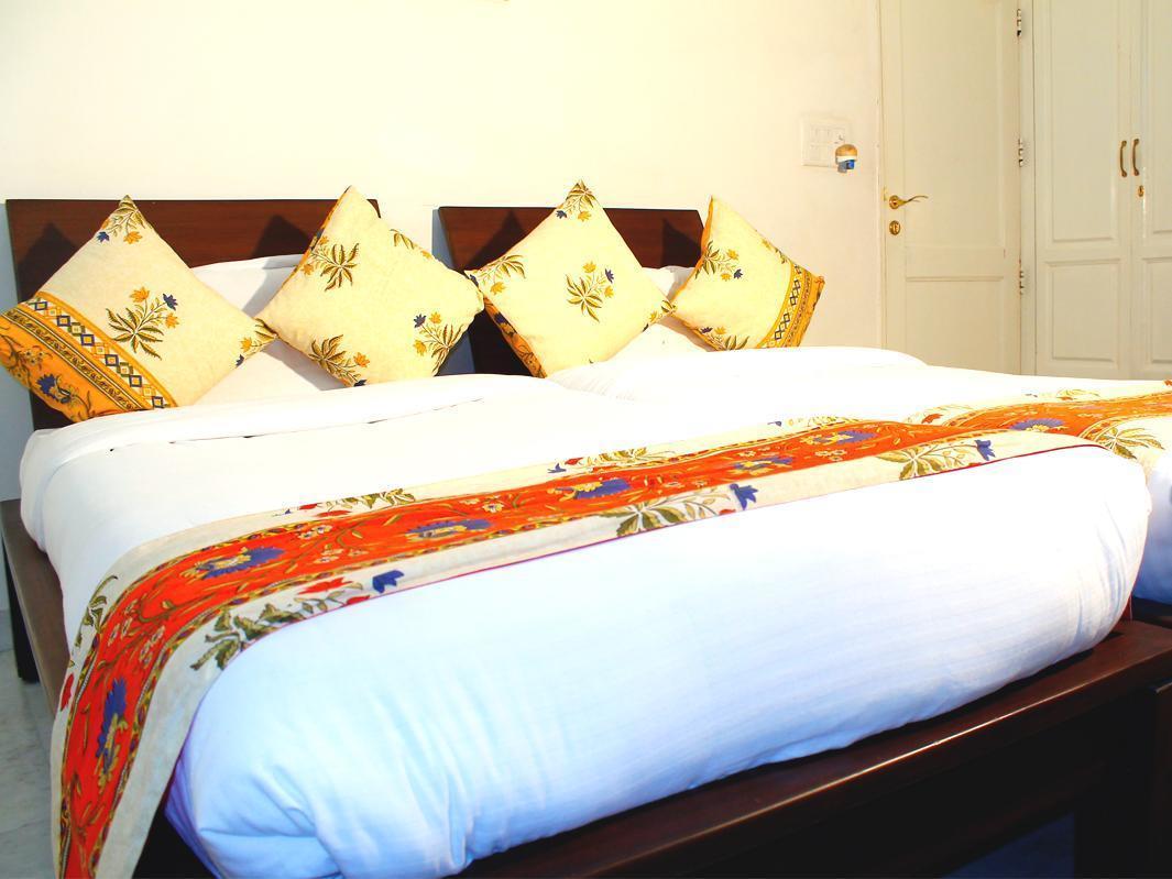 Mehra Residency At The Airport Hotell New Delhi Eksteriør bilde