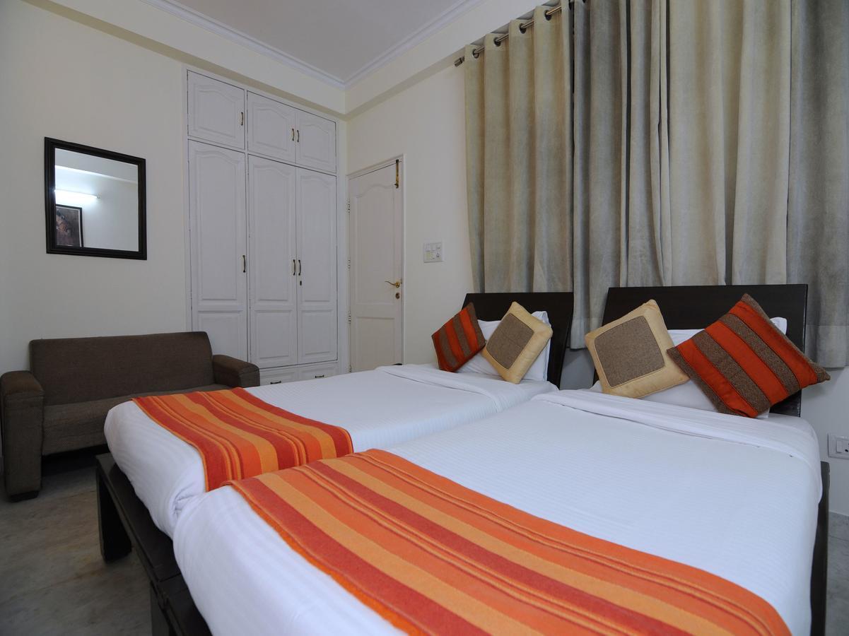Mehra Residency At The Airport Hotell New Delhi Eksteriør bilde