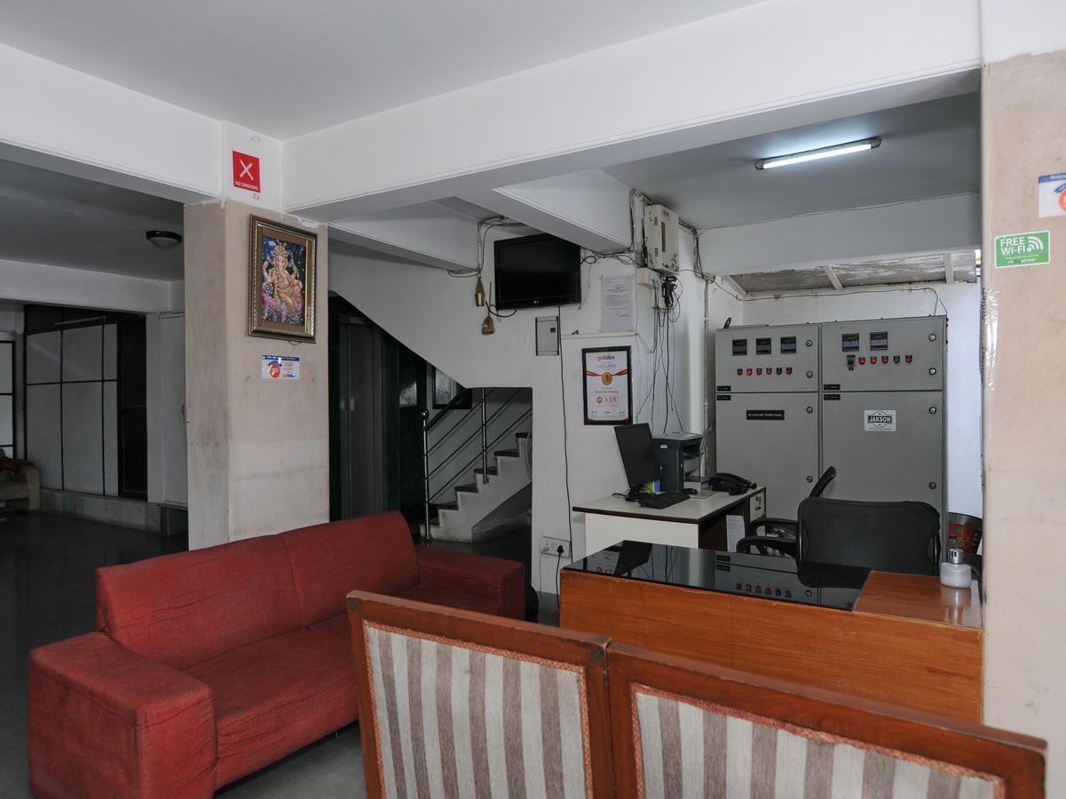 Mehra Residency At The Airport Hotell New Delhi Eksteriør bilde